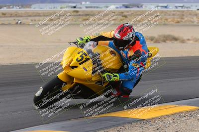 media/Dec-17-2022-SoCal Trackdays (Sat) [[224abd9271]]/Turn 9 Inside (1pm)/